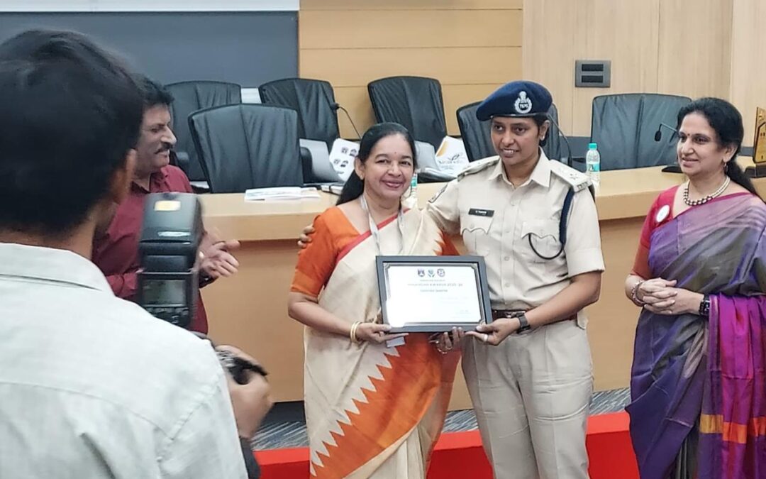 Sangita Karan – Honoured with the Suraksha Guru Award at the Suraksha Kavach Abhinandan Awards 2026